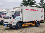 多台江铃4.2米箱货出售