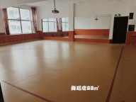 幼儿园4-5层出租