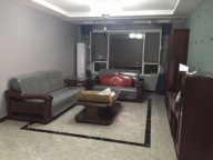 出租3室2厅1卫精装房子市中心